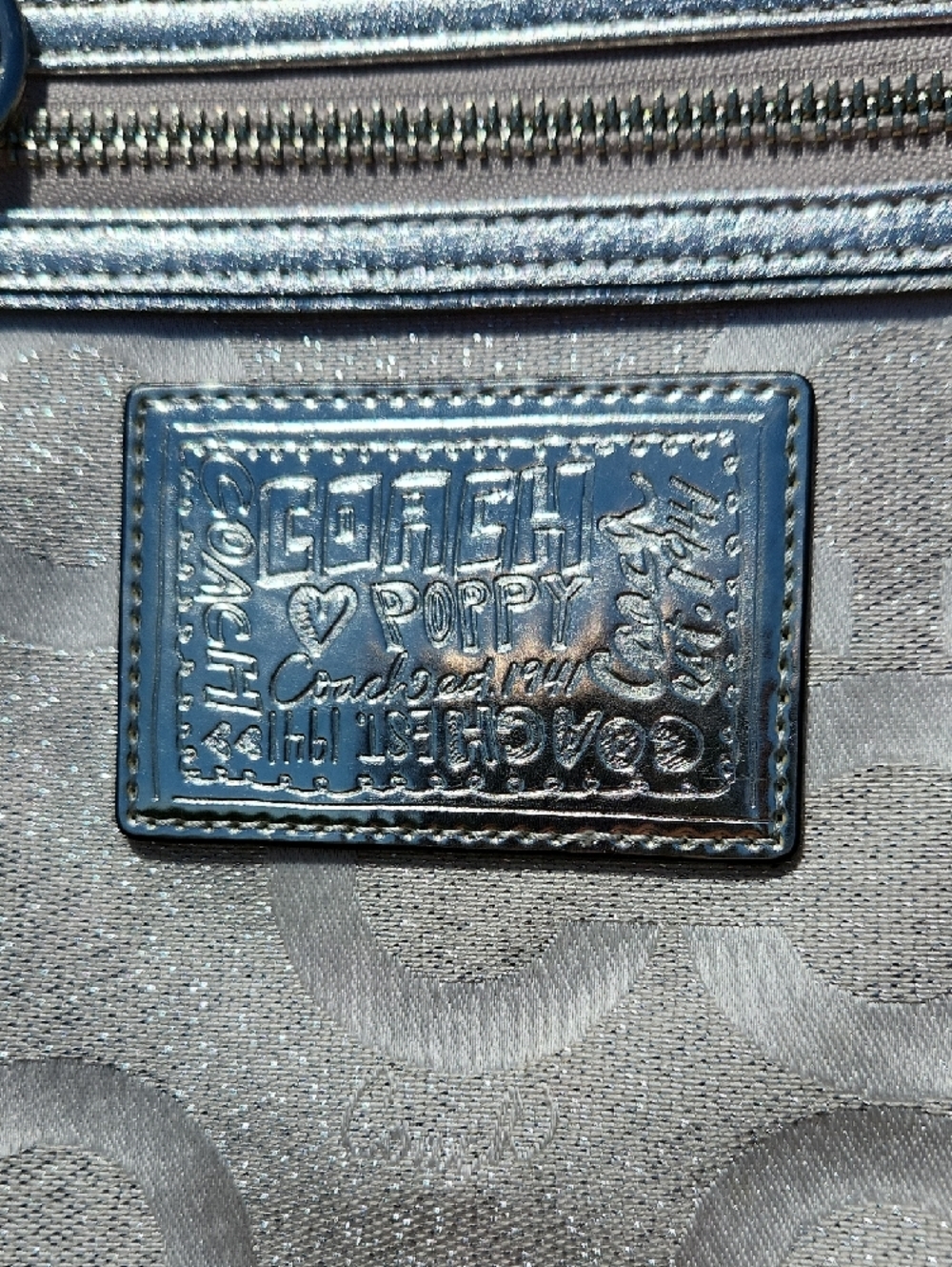 Coach Poppy Silver Metallic Op Art Signature Jacquard Tote Excellent Condition - Picture 7 of 14